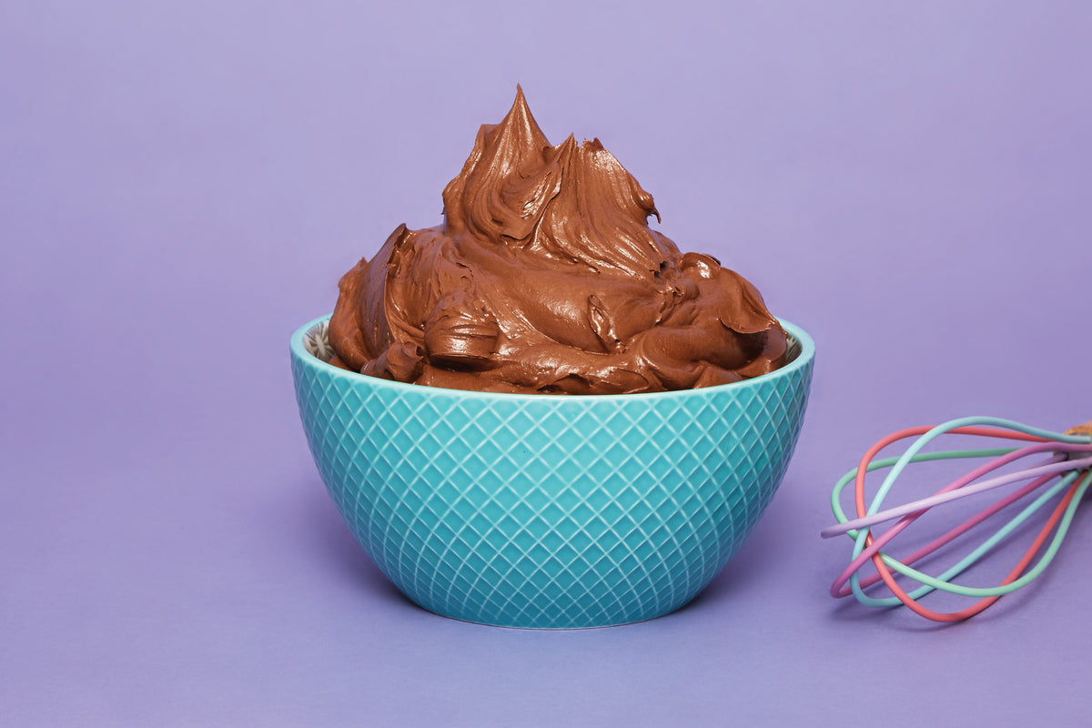 Yo’s Chocolate Swiss Meringue Buttercream – HOW TO CAKE IT