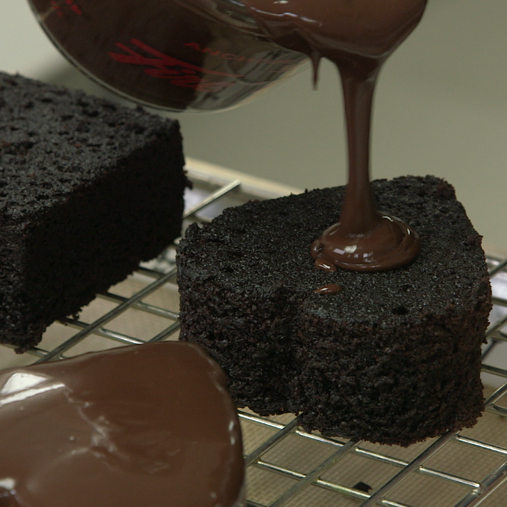 Chocolate Cake with Chocolate Ganache | Easy Recipe | How To Cake It ...
